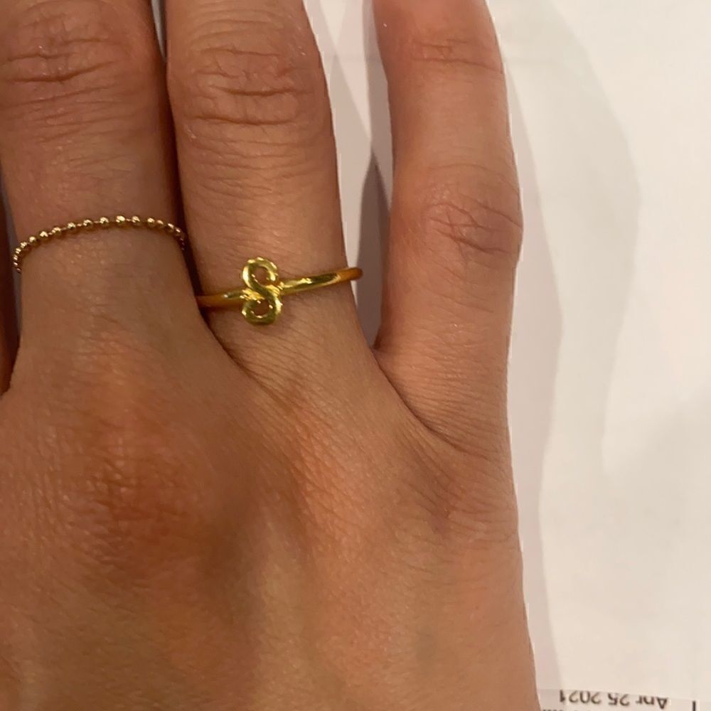 Adjustable “S” gold plated ring